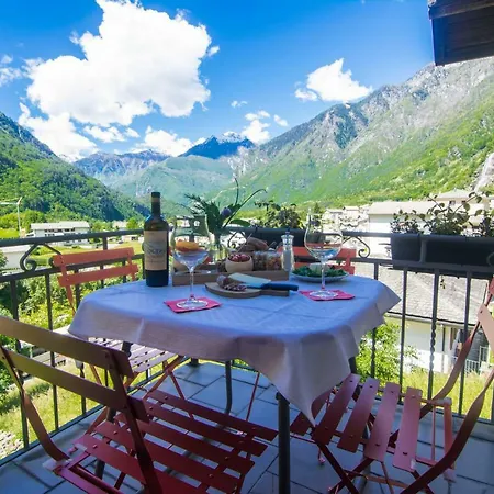 Ca' Nei Ronchi Bregaglia * Piuro